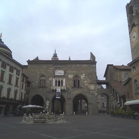 1929 Castle Guest Hotel แบร์กาโม ภายนอก รูปภาพ