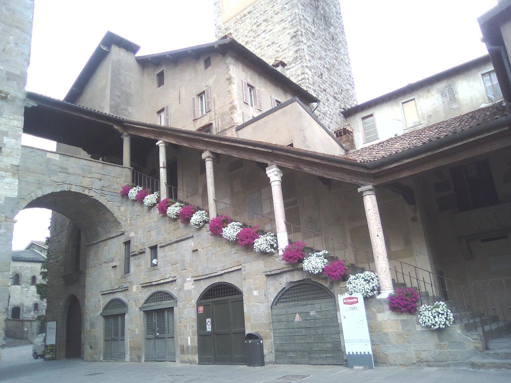 1929 Castle Guest Hotel แบร์กาโม ภายนอก รูปภาพ