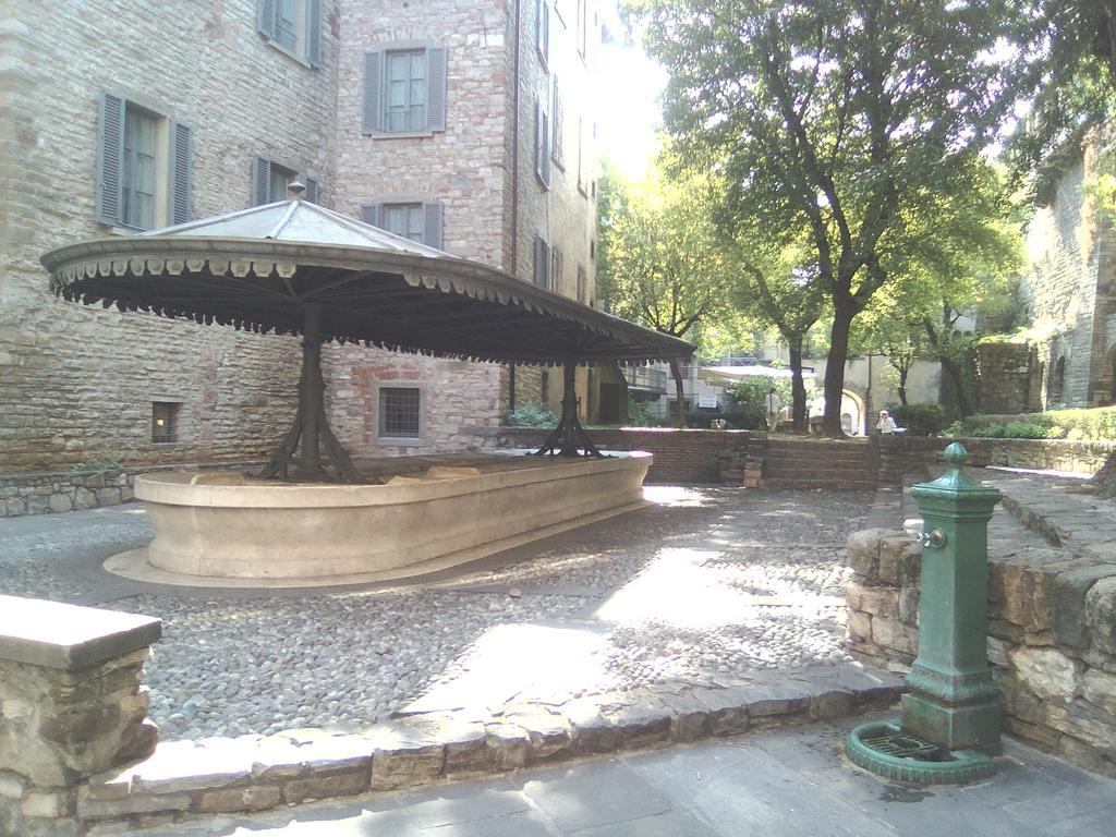 1929 Castle Guest Hotel แบร์กาโม ภายนอก รูปภาพ