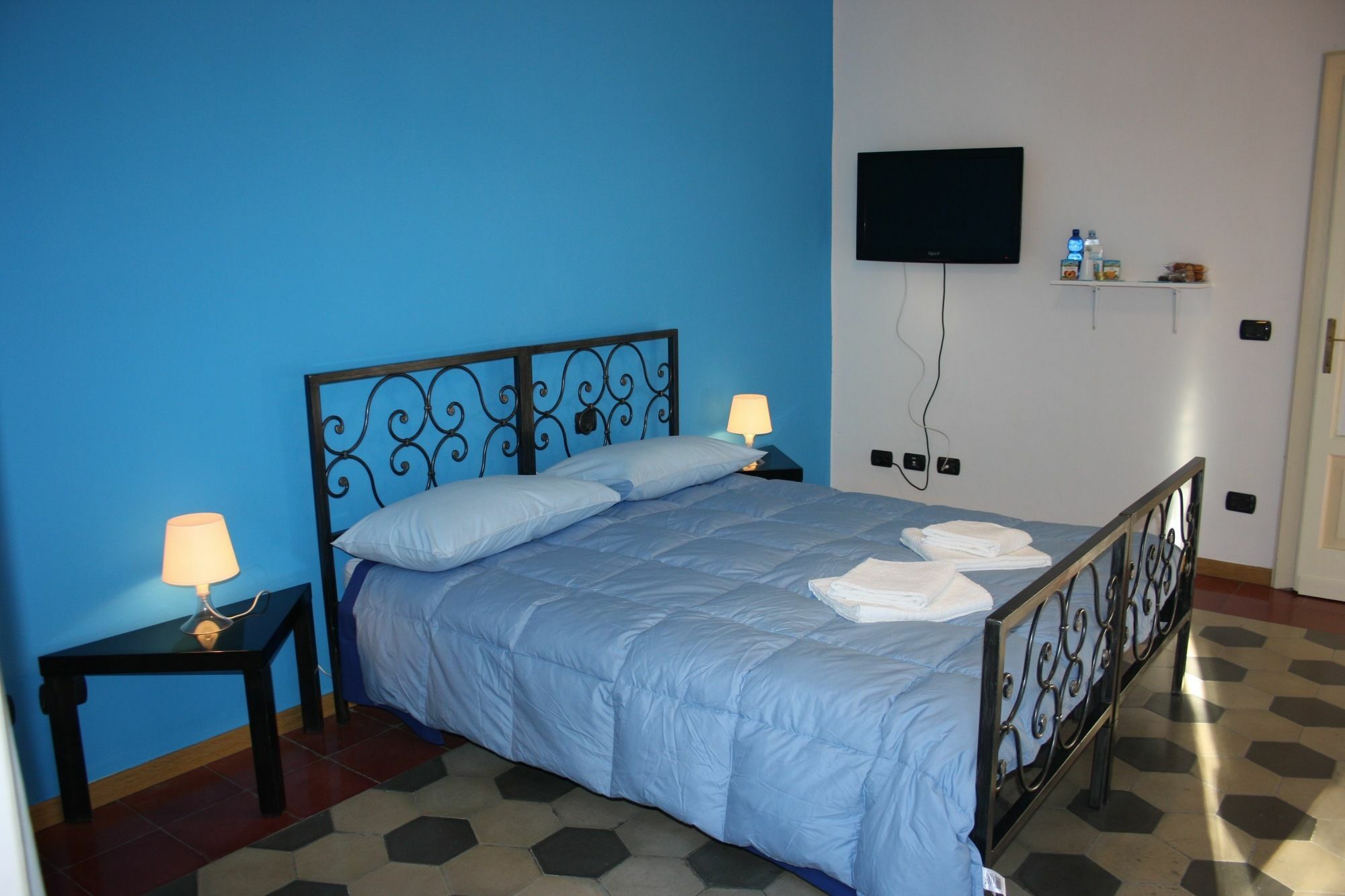 1929 Castle Guest Hotel แบร์กาโม ภายนอก รูปภาพ